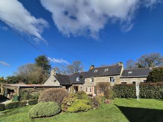 Gîte in Brittany near Green Acres - Maël-Carhaix - 1