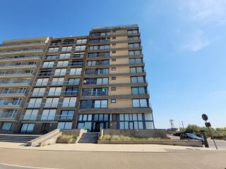 Apartment in Middelkerke with Sea Views - 0