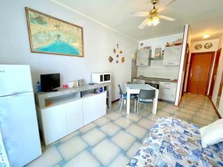Holiday Home in Caorle near Spiaggia Tartaruga - Porto Santa Margherita di Caorle - 3