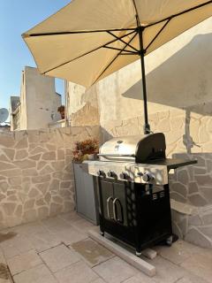 Cozy Sea View Studio with Private Rooftop, Balcony, BBQ in the Old Town - Vieste - 4
