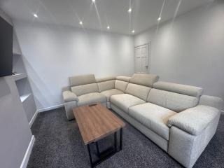Modern Nest - Nelson - 4