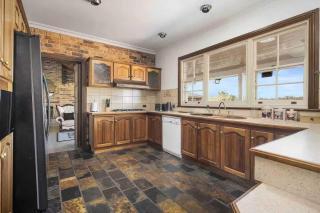 Wine Country Homestead - Spacious Retreat - Nulkaba - 4
