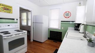 Coastal Cottage On Congress - 1