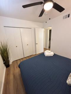 The George Retreat - Tempe - 2