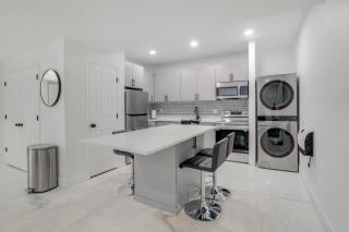 16 Mi to Dtwn Denver Modern Apt with Patio - 9
