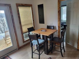 Terry Hill Little Lodge - Keuka - 4