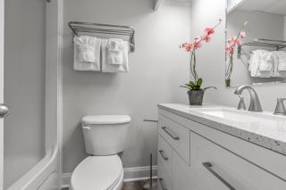 Deja View by StayMareni - Double Oceanfront Suite - 6