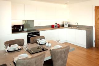 2 Bed - Leeward House by Pureserviced - Plymouth - 8