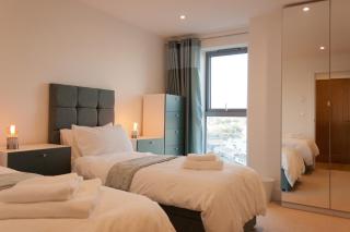 2 Bed - Leeward House by Pureserviced - Plymouth - 5