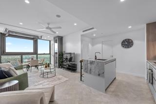 Queens Wharf - Luxe 1BR with Views, King Bed and Pool - Brisbane - 3