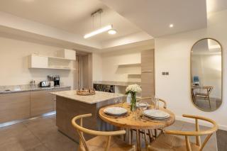 Capital M Sapphire Line 1 bed by YourHostNairobi - 6