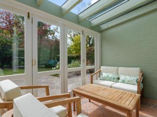 Parkside Oasis - Merivale - Christchurch - 6