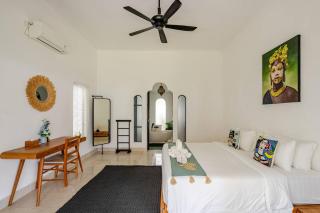 Villa Curves Bali - Seminyak - 4