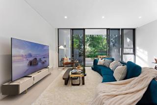 Sunny 3BR North Bondi Escape, 19min Walk to Beach - Sydney - 0
