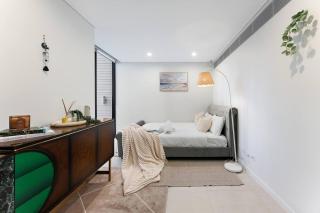 Sunny 3BR North Bondi Escape, 19min Walk to Beach - Sydney - 2