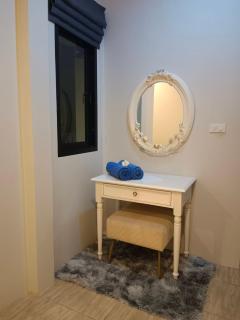 Journey x Suites Phuket - Ban Lum Fuang - 3