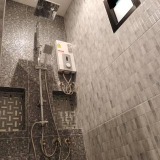 Journey x Suites Phuket - Ban Lum Fuang - 1