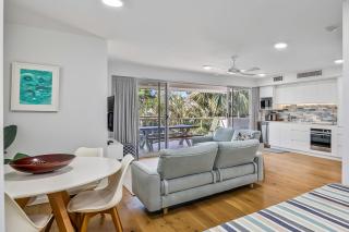Lahaina 9 Bed to Beach in 60 seconds - Mooloolaba - 0
