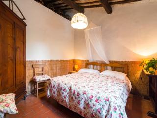 Cosy Farmhouse in Bacchereto with Swimming Pool - Carmignano - 7