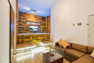 Massive Jacuzzi - 6 Bedroom with Private Bathroom - 1 block from LLeras P11 - Medellín - 7