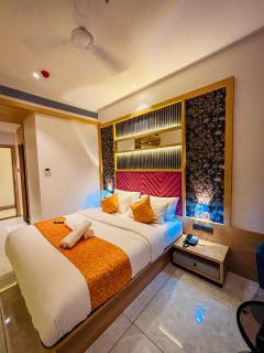 Hotel Ocean Residency Thane West - Thane - 8