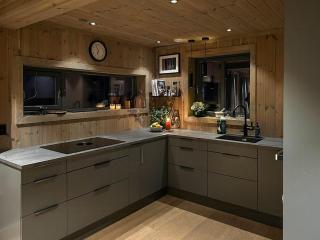 Family Cabin With Dual Kitchen In Gautefall - 4