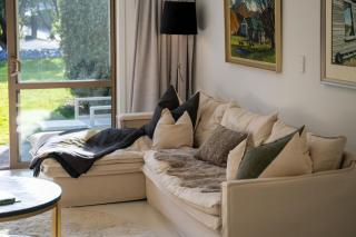 The Arthouse Apartment - 9