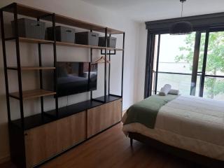 Albahaca - in front of the mall - 6