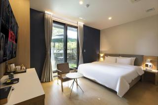 The Hound Hotel Changwon Terminal - Changwon - 0