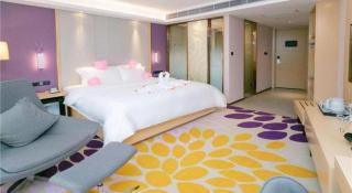 Lavande Hotel Shenzhen Jingtian Metro Station - 3