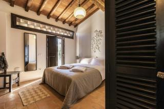 Renewed Apartment With Tuscan Hills View - 7