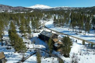 Family Cabin By The River In Hovden - 0
