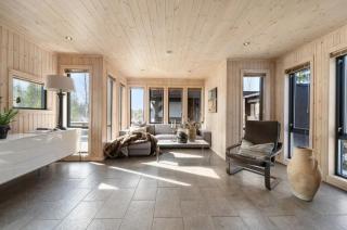 Family Cabin By The River In Hovden - 2