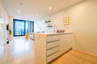 Modern 2 Bedroom Apartment with City Convenience - Auckland - 4