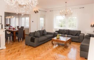 Beautiful Home In Dugo Selo With Wifi - Dugo Selo - 6