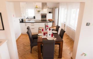 Beautiful Home In Dugo Selo With Wifi - Dugo Selo - 5