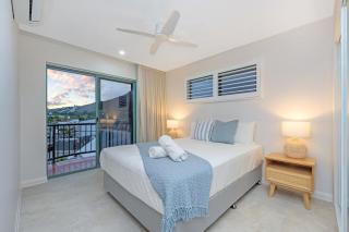 Beachfront Apartment The Strand - North Ward - 2
