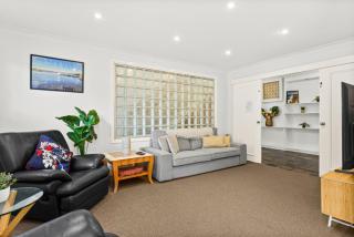 Loftus Spacious Getaway - Barrack Point - 8