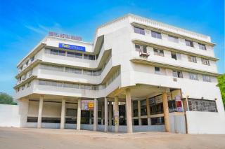 FabHotel Royal Manor - At Kalawad Road - Rajkot - 0