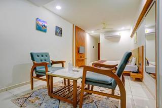 FabHotel Royal Manor - At Kalawad Road - Rajkot - 5