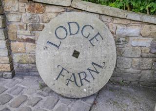 Charlesworth Lodges - Glossop - 2