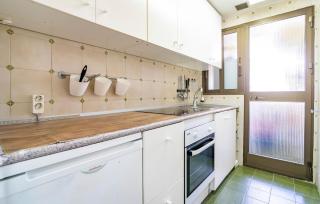 Gorgeous Apartment In Fuengirola - Fuengirola - 6