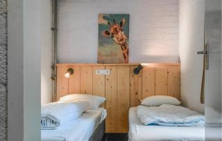 Two-Bedroom Holiday Home In Bruinisse - Bruinisse - 2