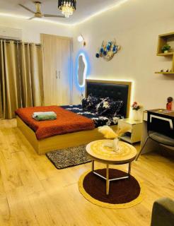 Amora Haven ll Cozy ll 1bhk apartment - Noida - 0