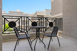 Silkhaus Luxe 3BR Great for Long Stays in Al Malqa - Riad - 2