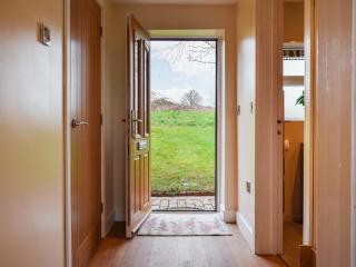 Petals Cottage - - 3