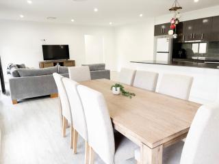 19 Morris Crescent - 8