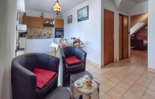 Gorgeous Apartment In Clohars Carnoet - Le Pouldu - 4