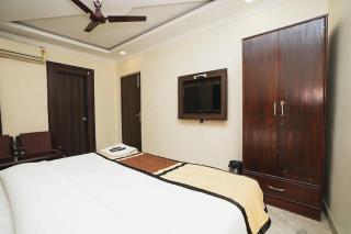 Hotel Dharam Villa At Sector 11, Noida - Neu-Delhi - 9