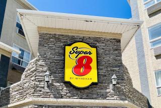 Super 8 by Wyndham Grande Prairie - Grande Prairie - 9